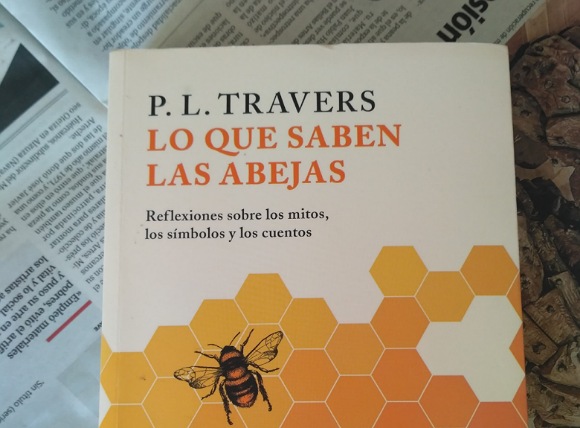 Lo que saben las abejas de P. L. Travers