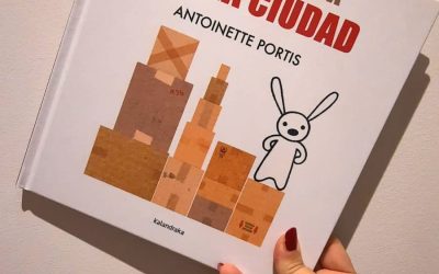 No es una caja de Antoinette Portis